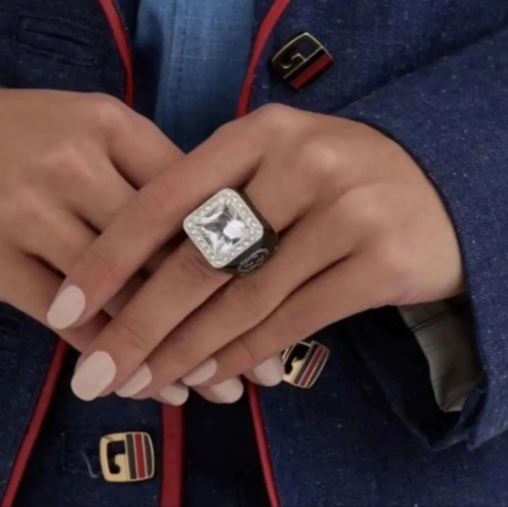 GUCCI BNWT STATEMENT RING BNWT / GORGEOUS ❤️/ RUNWAY PIECE